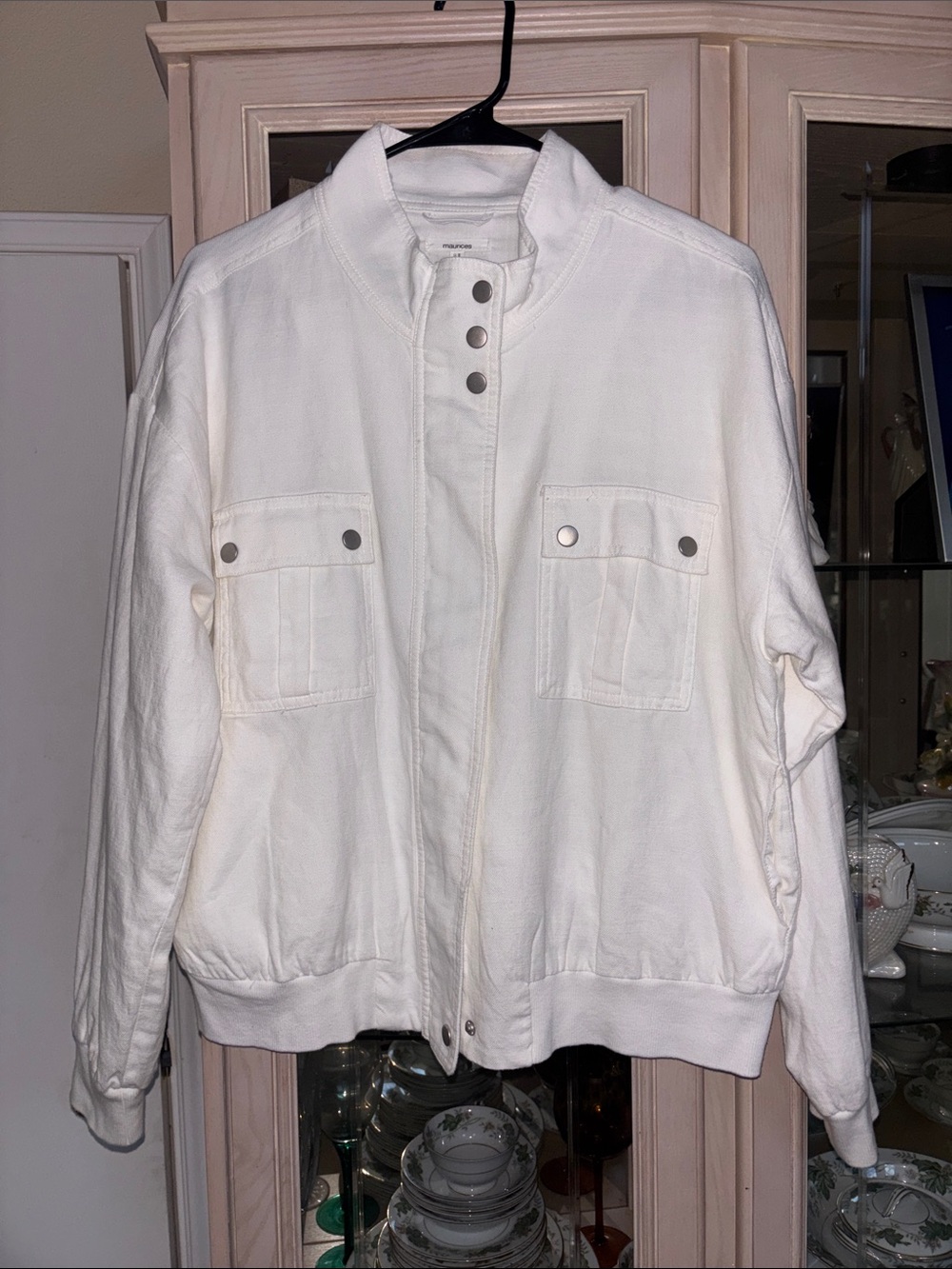 Maurices woman White Snap-Front Lightweight Jacket